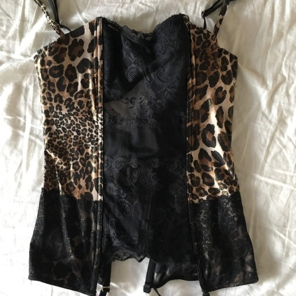 GORGEOUS NWOT vintage Victoria's Secret Leopard and Lace Bustier - 34B